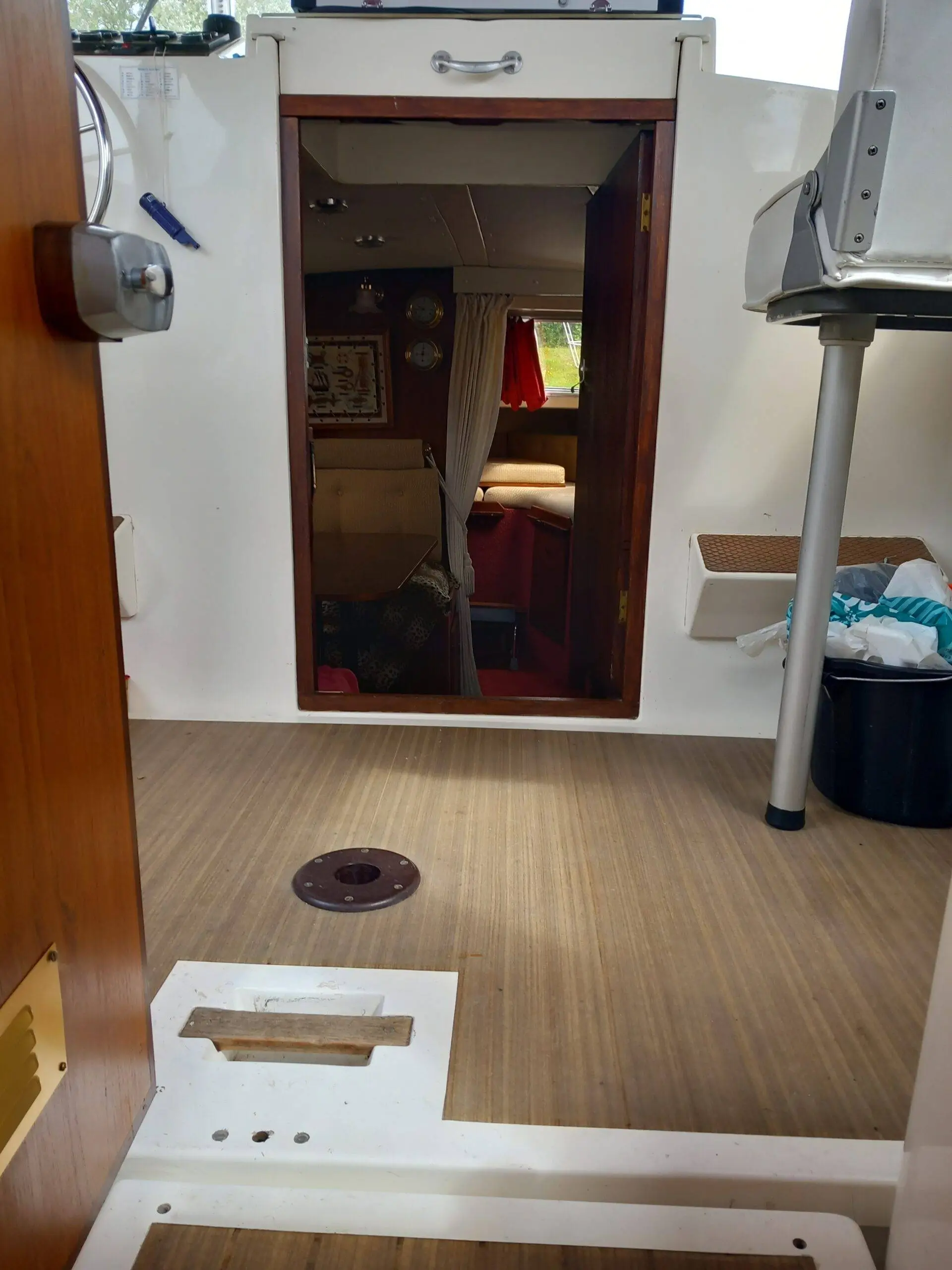 Loreley – 1984 29ft River Cruiser