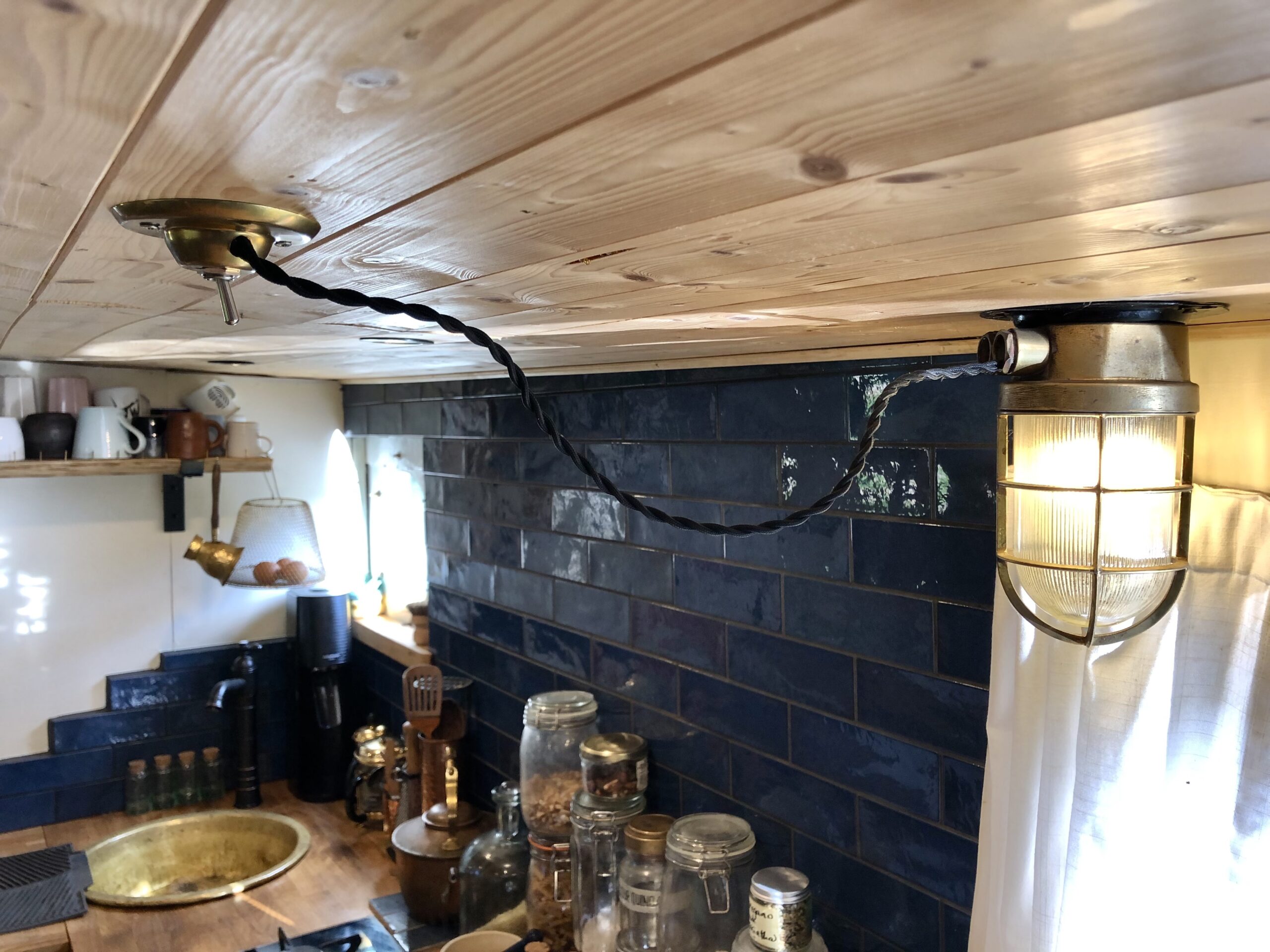 Tulip Dutch Barge – 50ft x 8.5ft