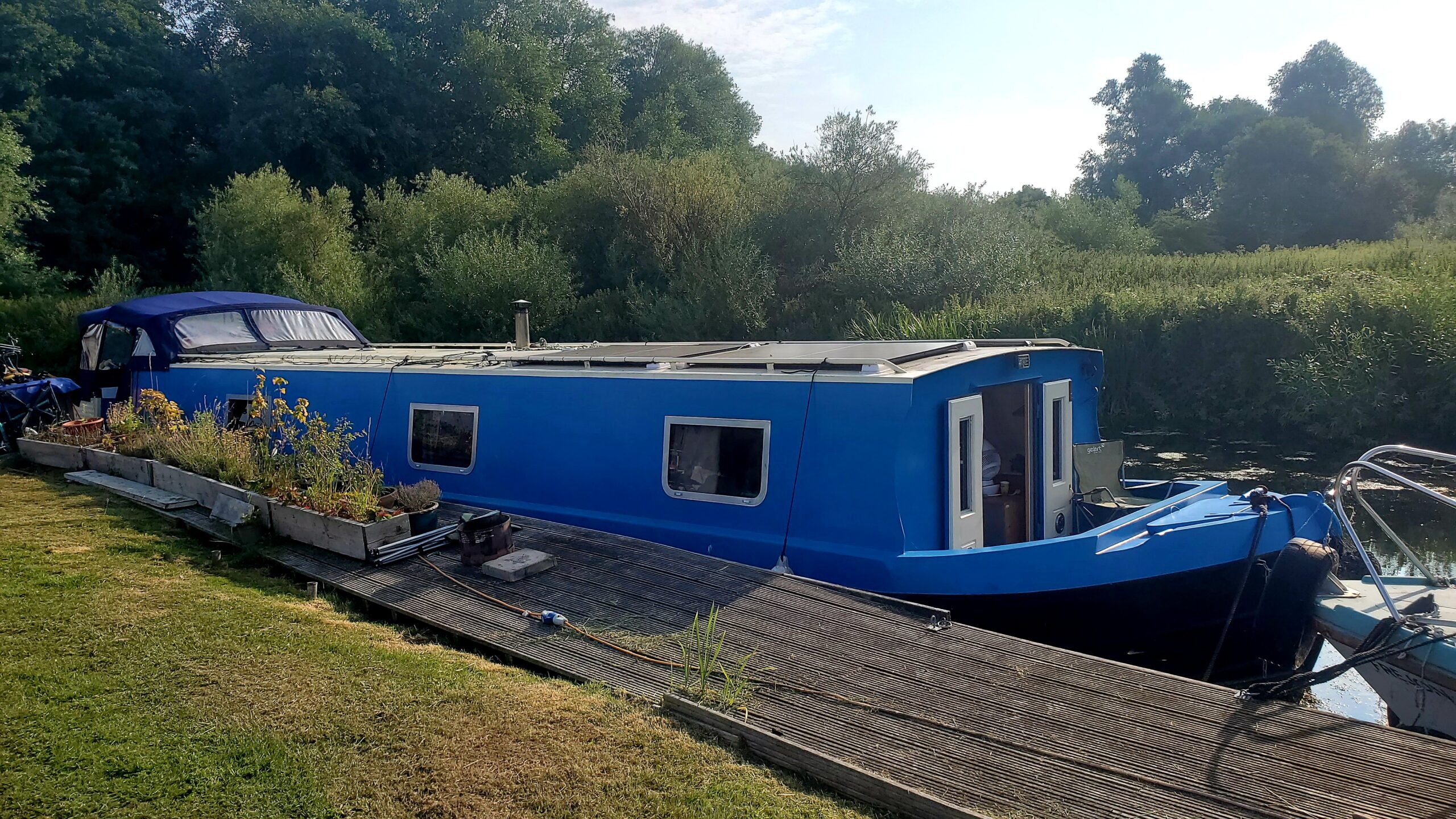 2012 – 50ft x 11ft Widebeam with mooring