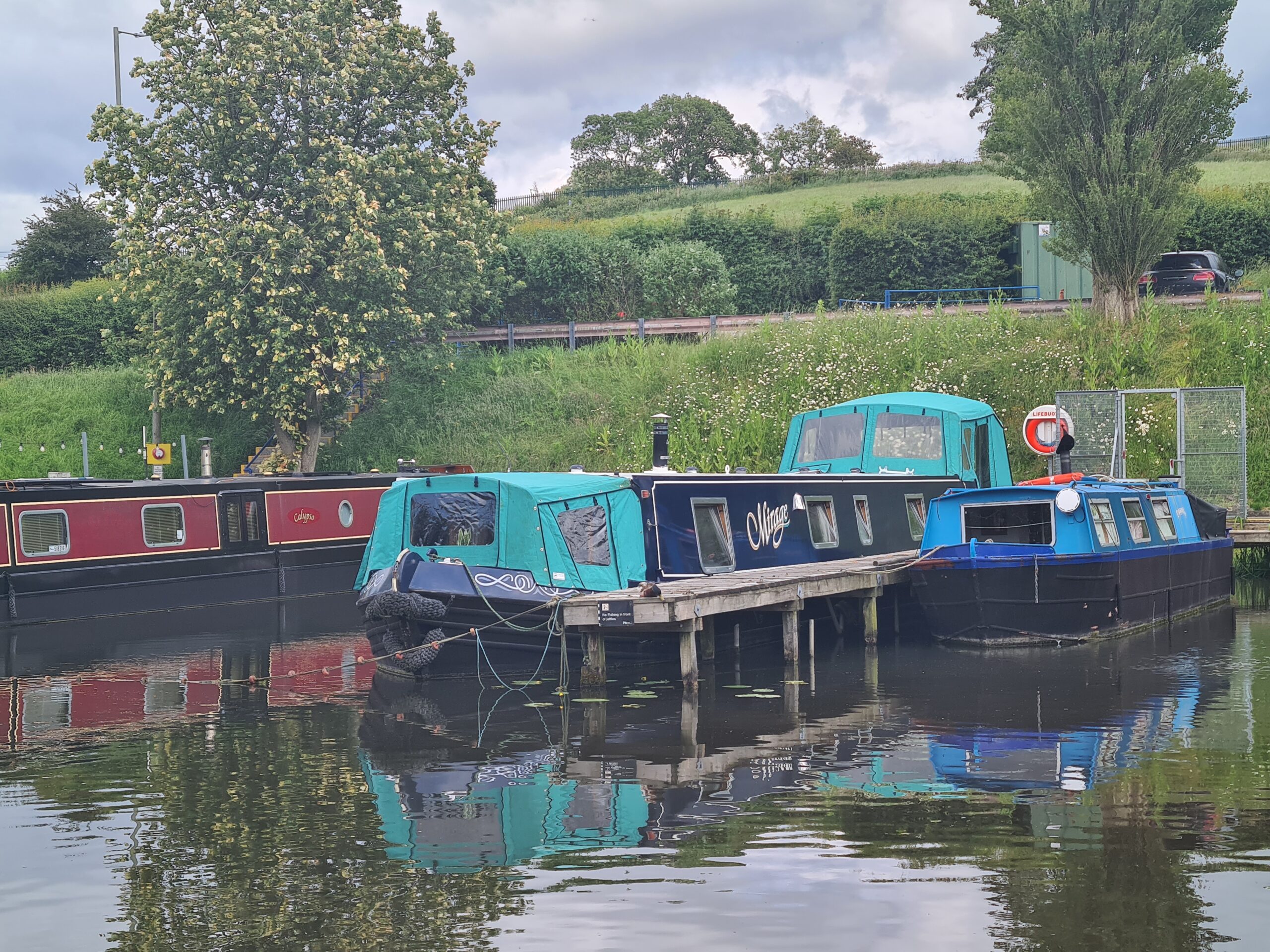 52ft x 10ft Wide Beam – Very Low Diesel Hours