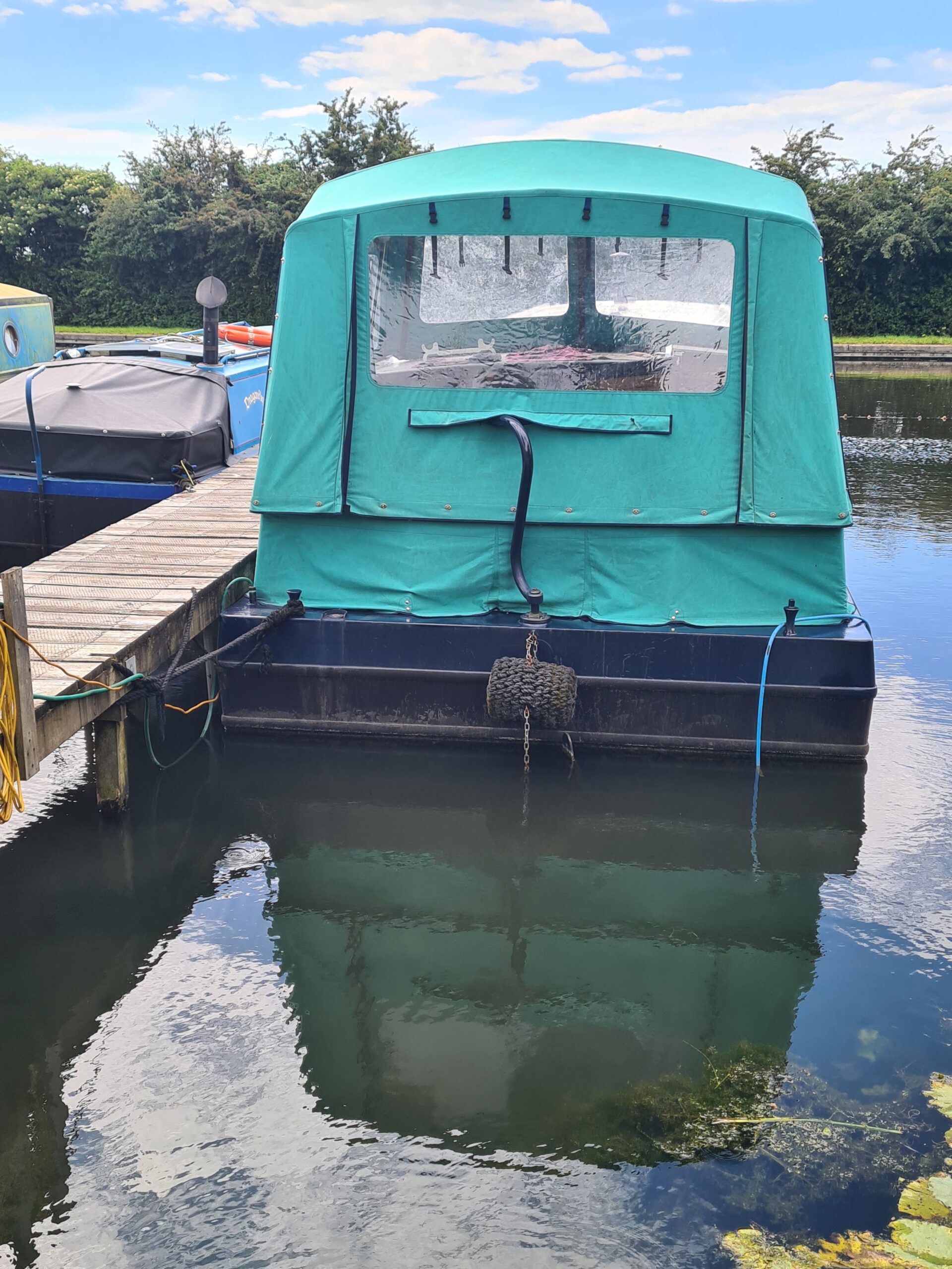 52ft x 10ft Wide Beam – Very Low Diesel Hours