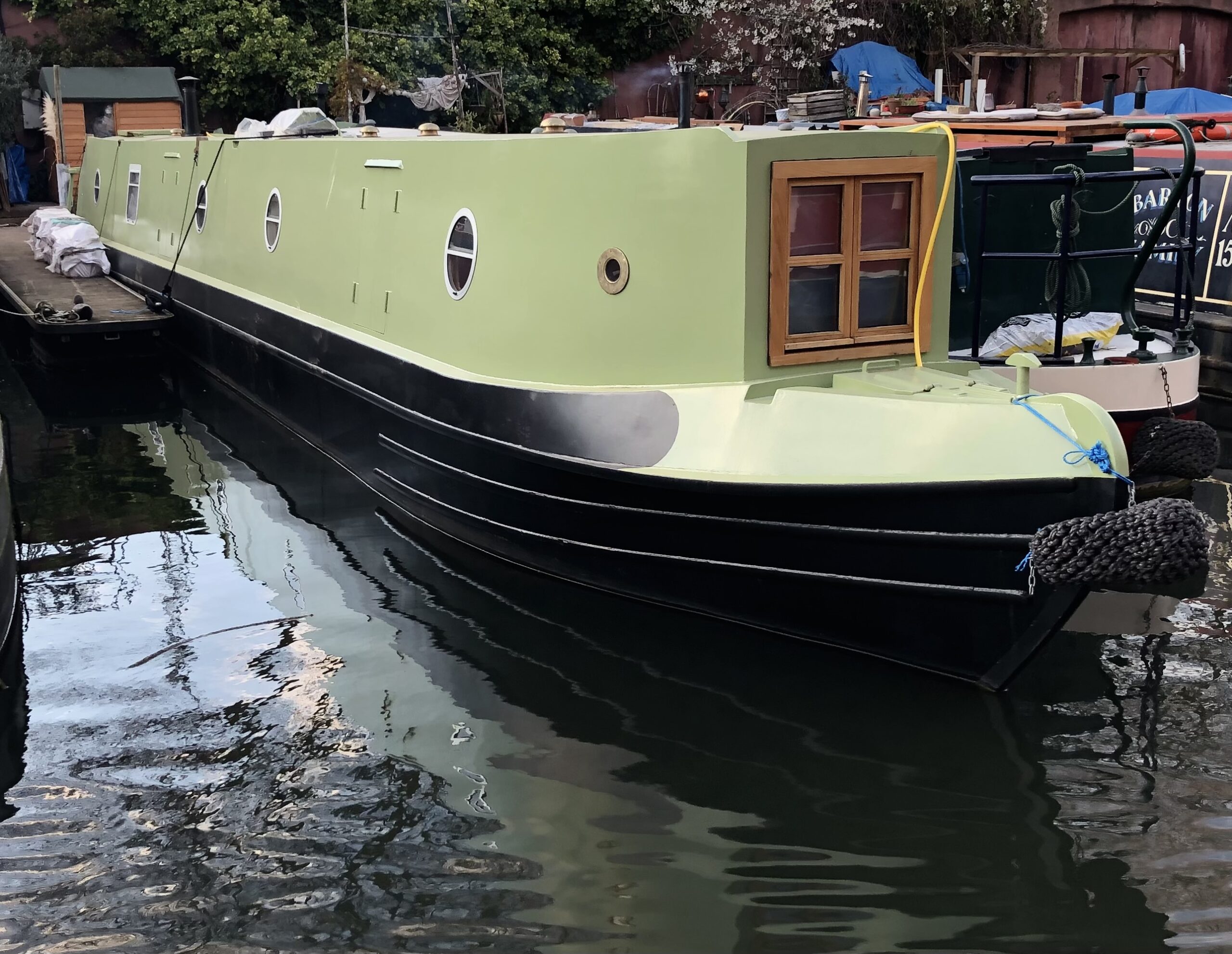 60ft narrowboat + central London mooring