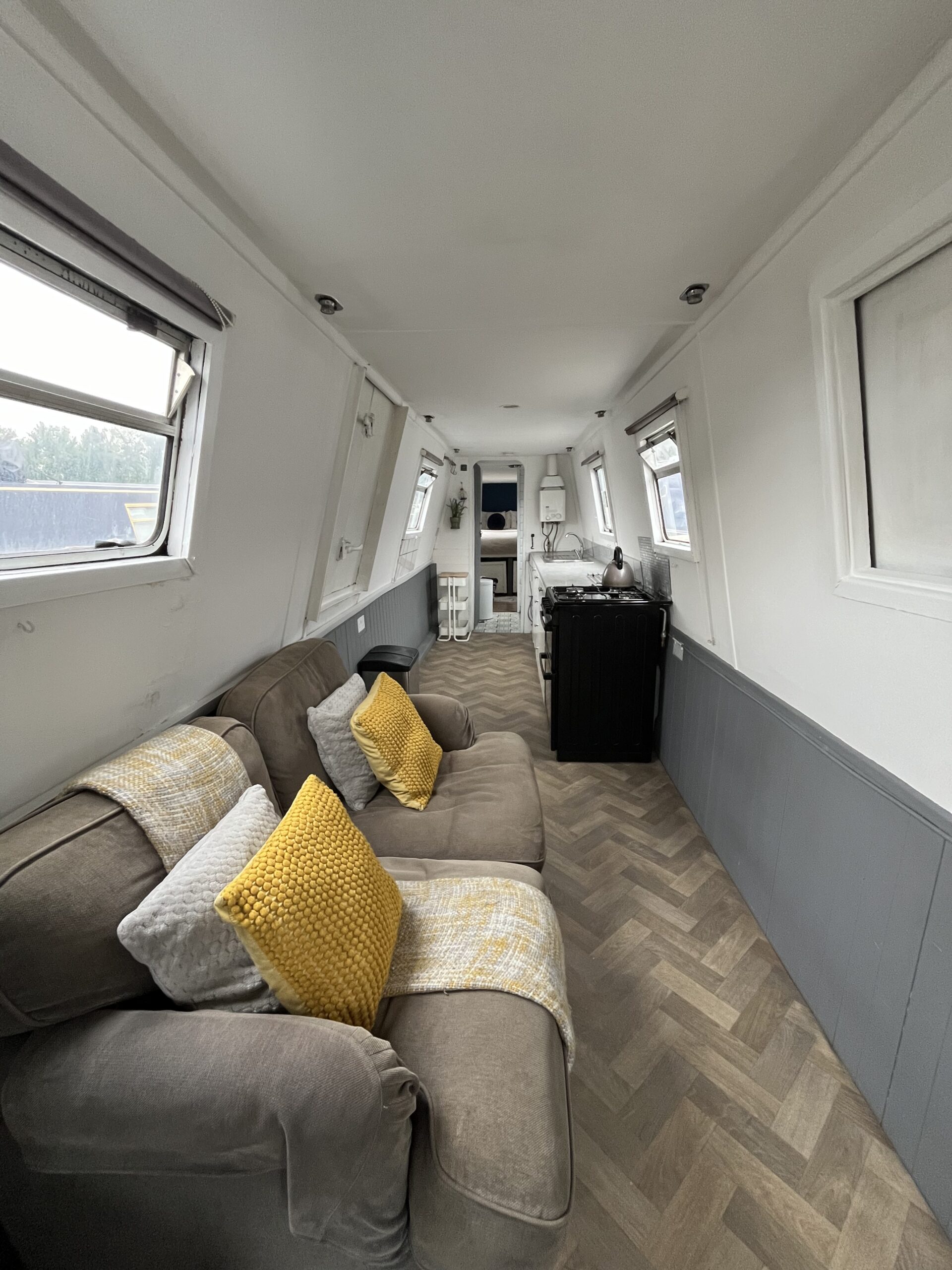 70ft Narrowboat – Joan