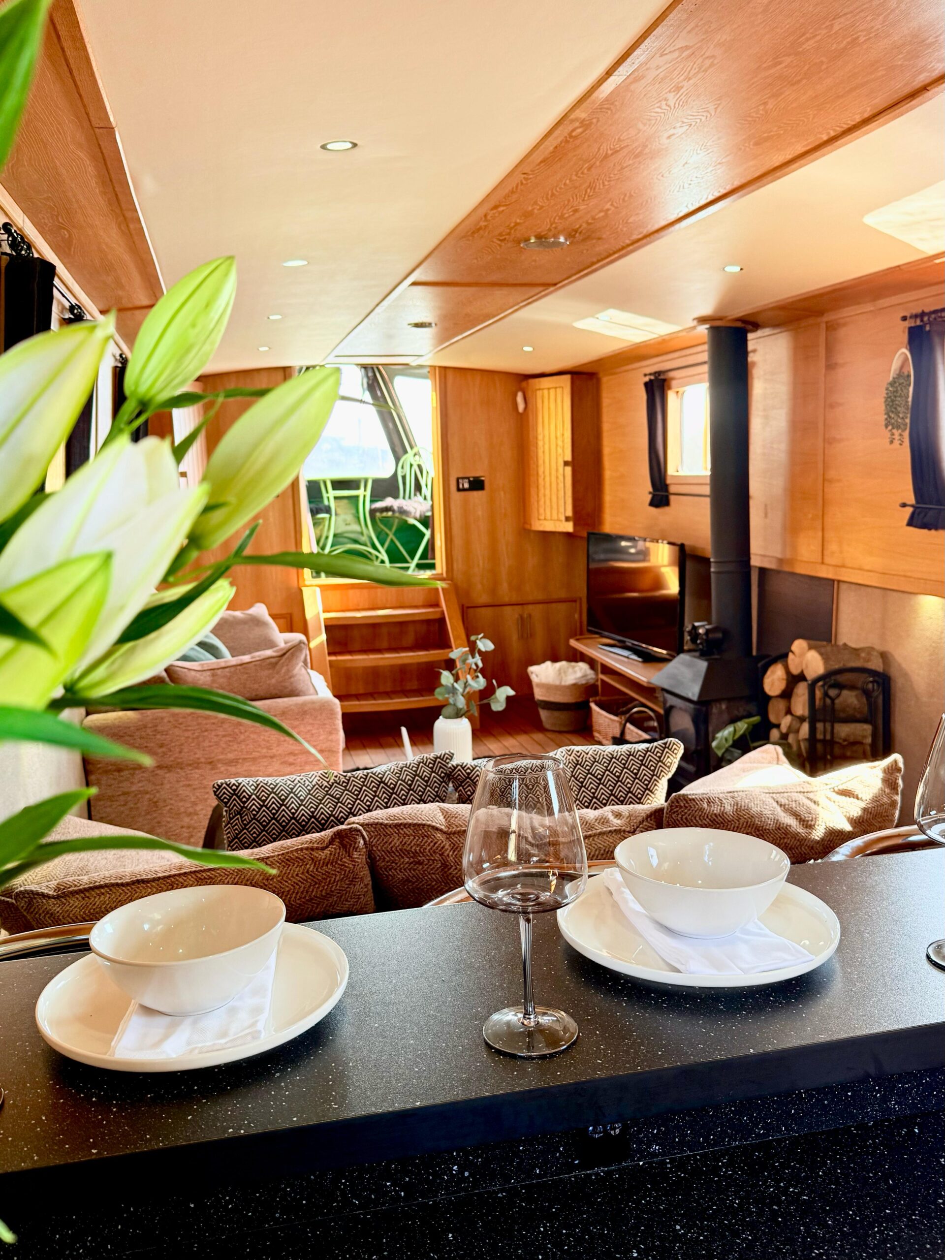 2005 – 57ft Widebeam