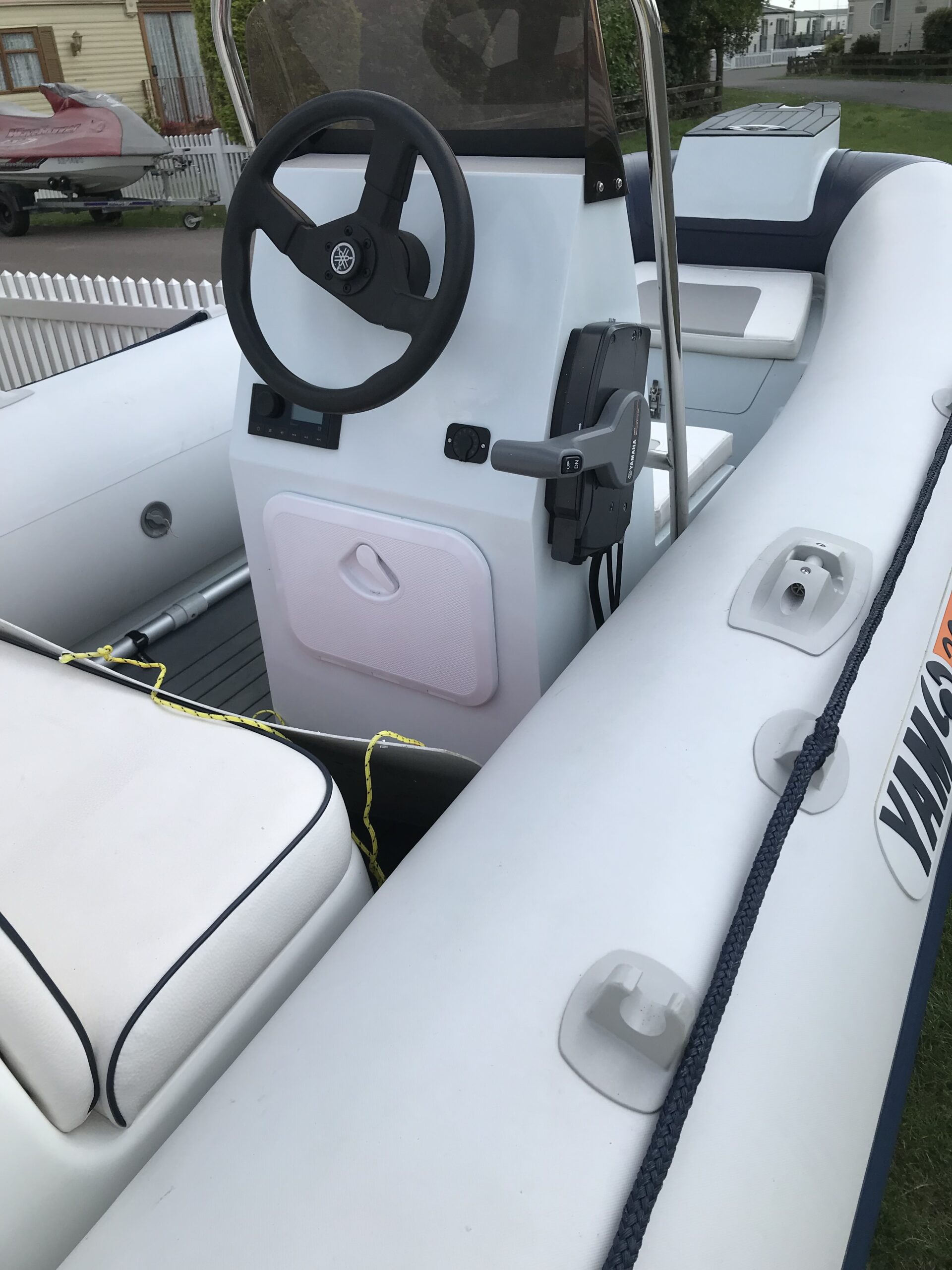 Yamboat TAF 380