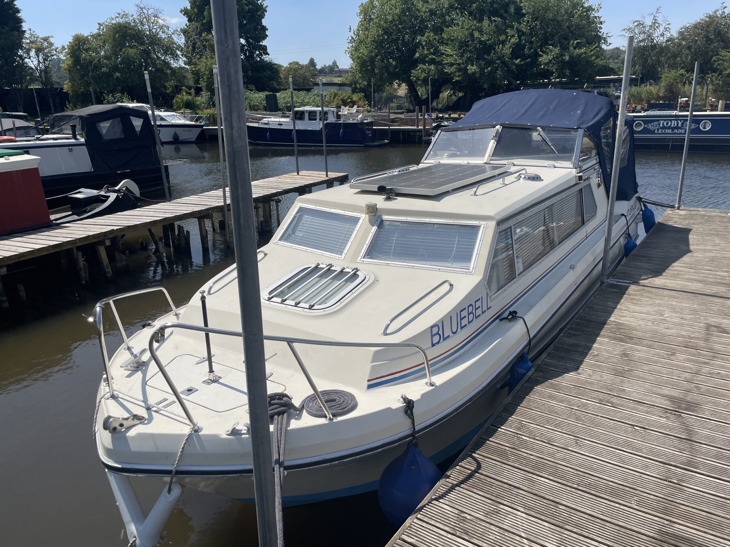Bluebell (Atlanta 24 river cruiser)